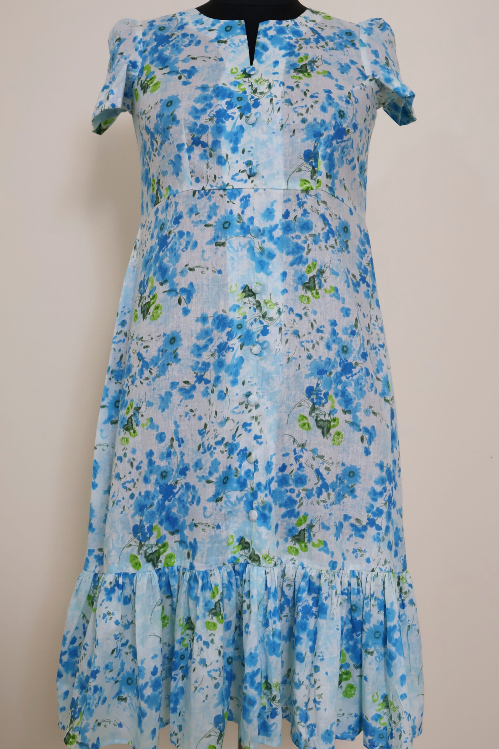 White Floral Cotton Kurti White Floral Cotton Kurti for Women | Casual & Daily Wear - PureWear Creations