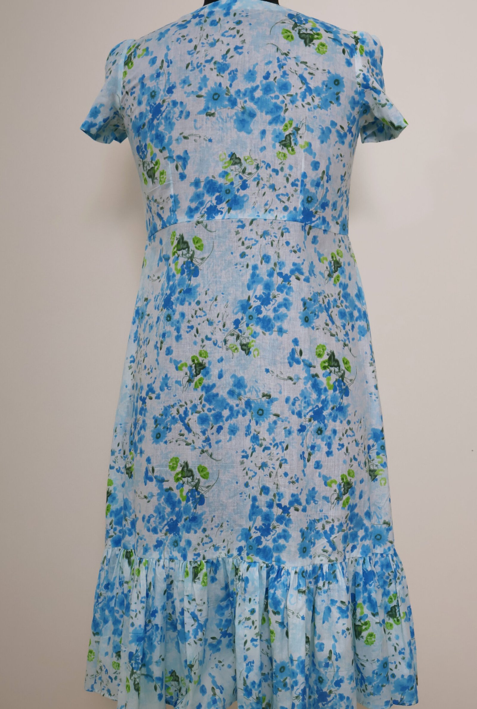 White Floral Cotton Kurti White Floral Cotton Kurti for Women | Casual & Daily Wear - PureWear Creations