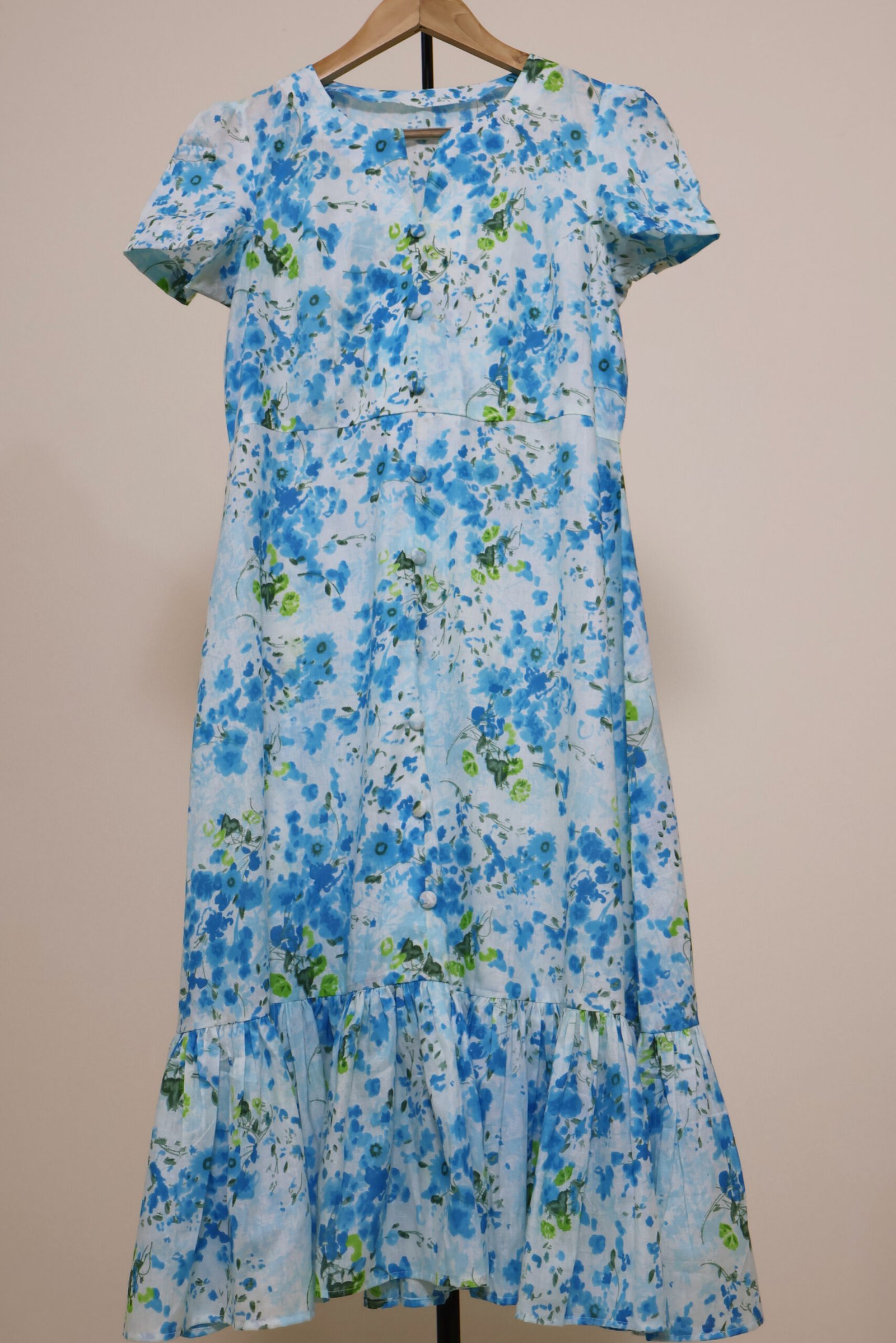 White Floral Cotton Kurti White Floral Cotton Kurti for Women | Casual & Daily Wear - PureWear Creations