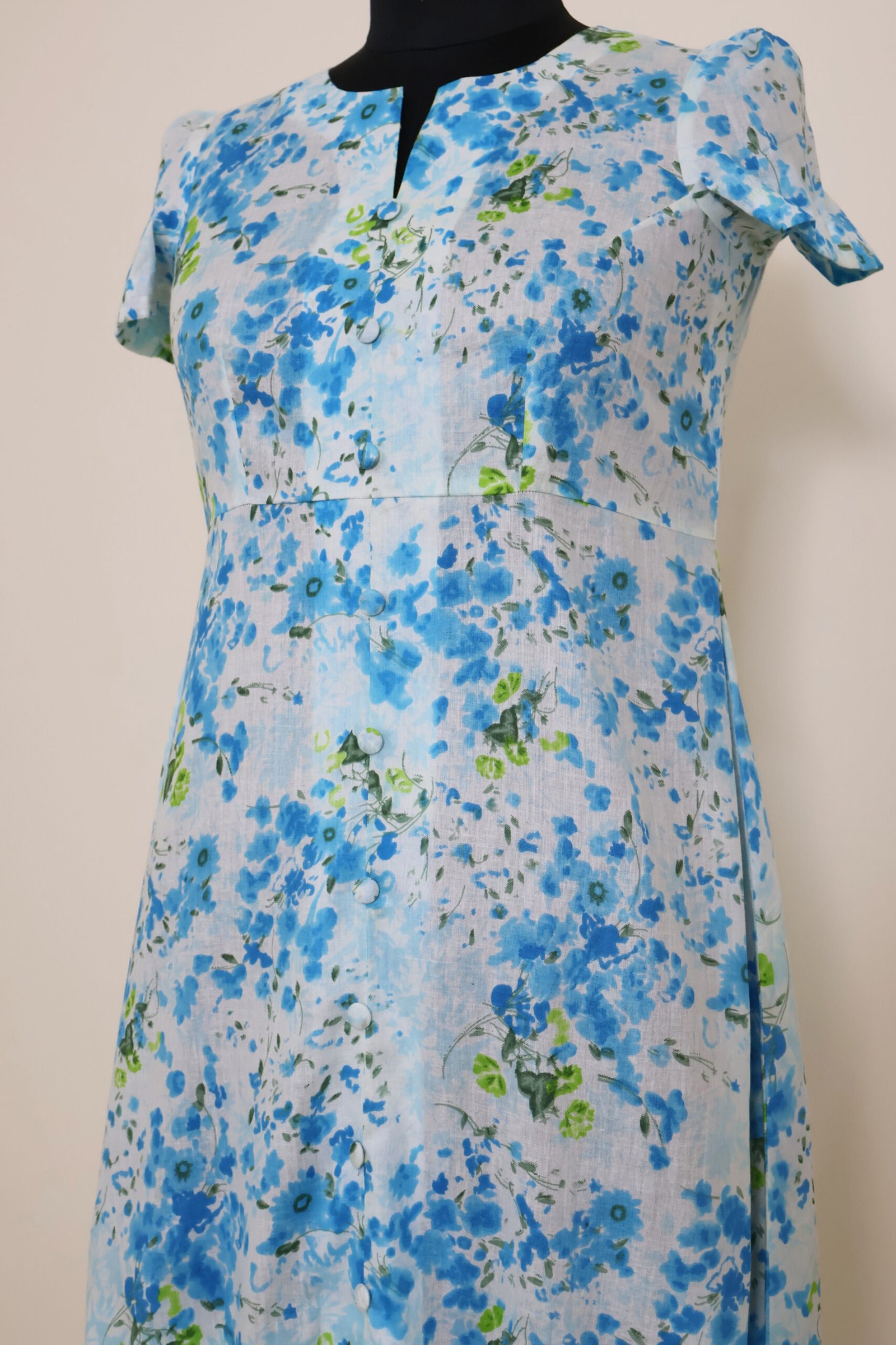 White Floral Cotton Kurti White Floral Cotton Kurti for Women | Casual & Daily Wear - PureWear Creations