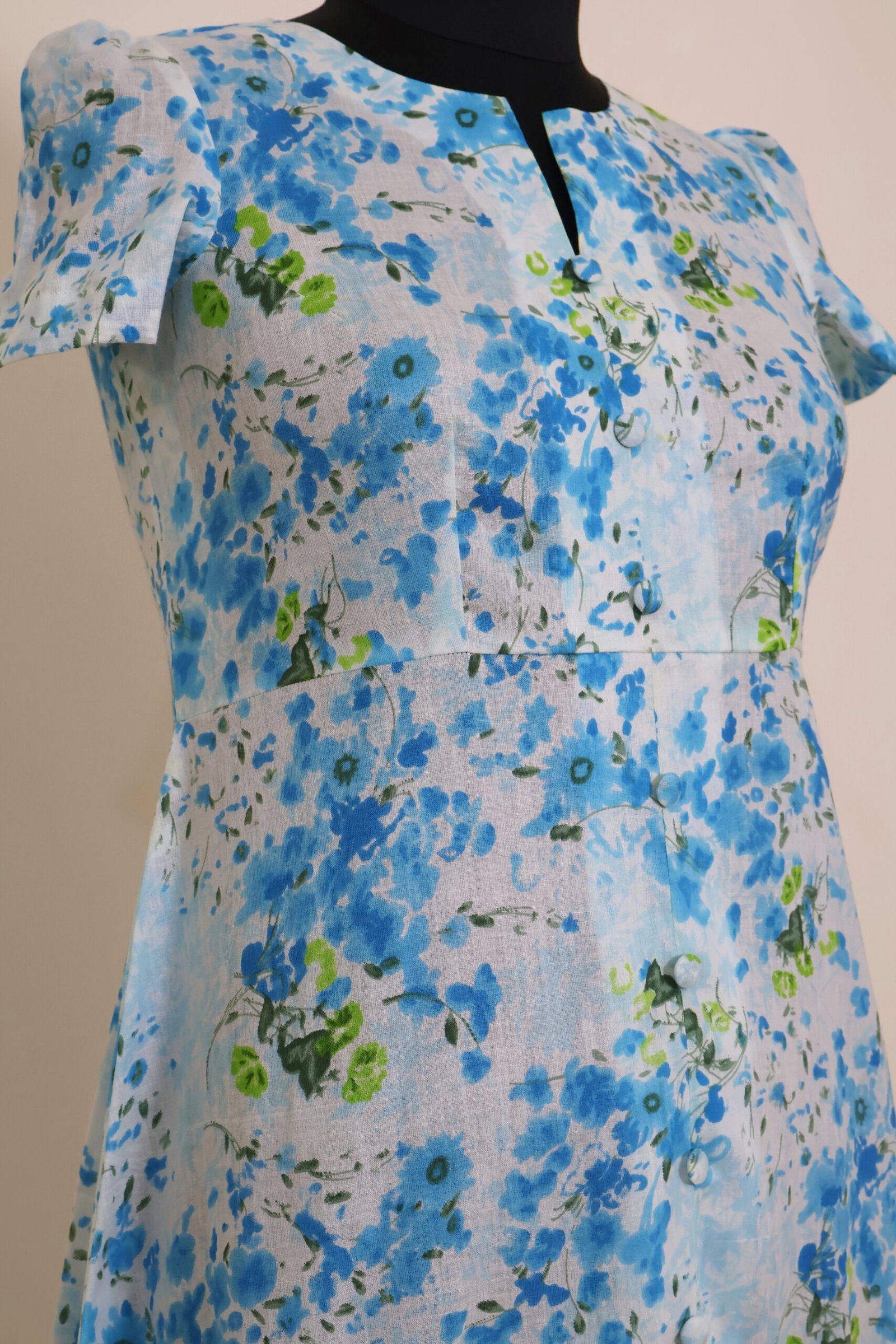 White Floral Cotton Kurti White Floral Cotton Kurti for Women | Casual & Daily Wear - PureWear Creations