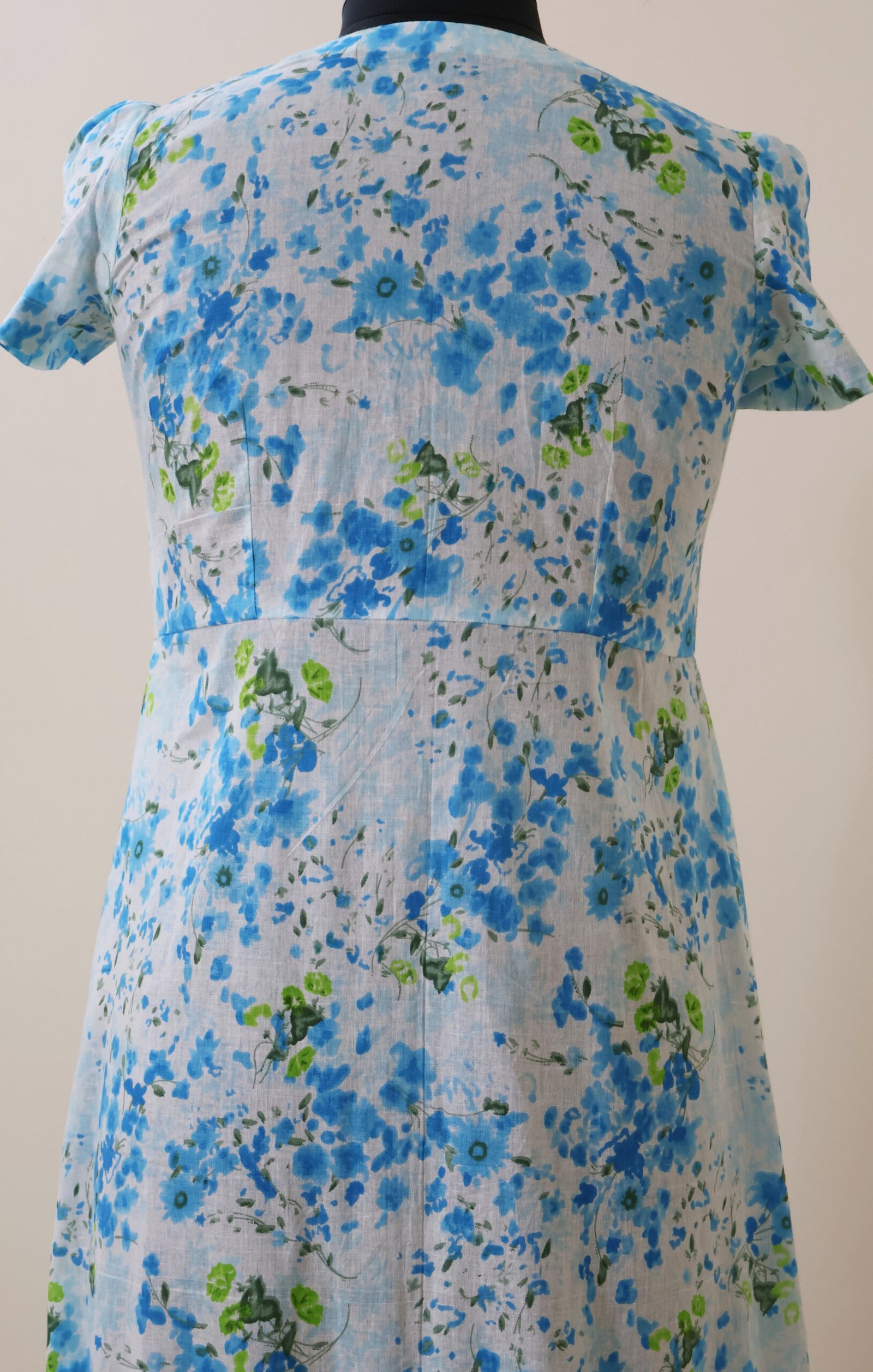 White Floral Cotton Kurti White Floral Cotton Kurti for Women | Casual & Daily Wear - PureWear Creations