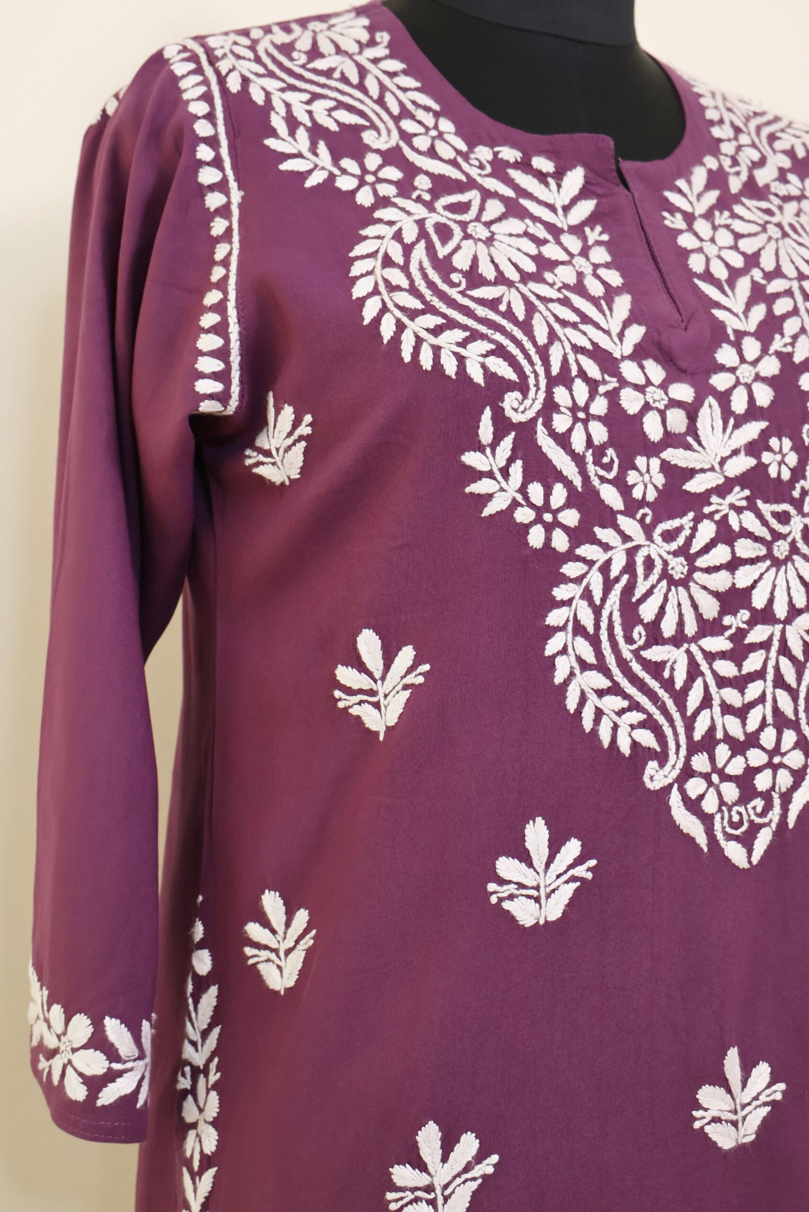 women short chikankari kurti | handcrafted lucknowi embroidered kurti women short chikankari kurti | handcrafted lucknowi embroidered kurti purewear creations